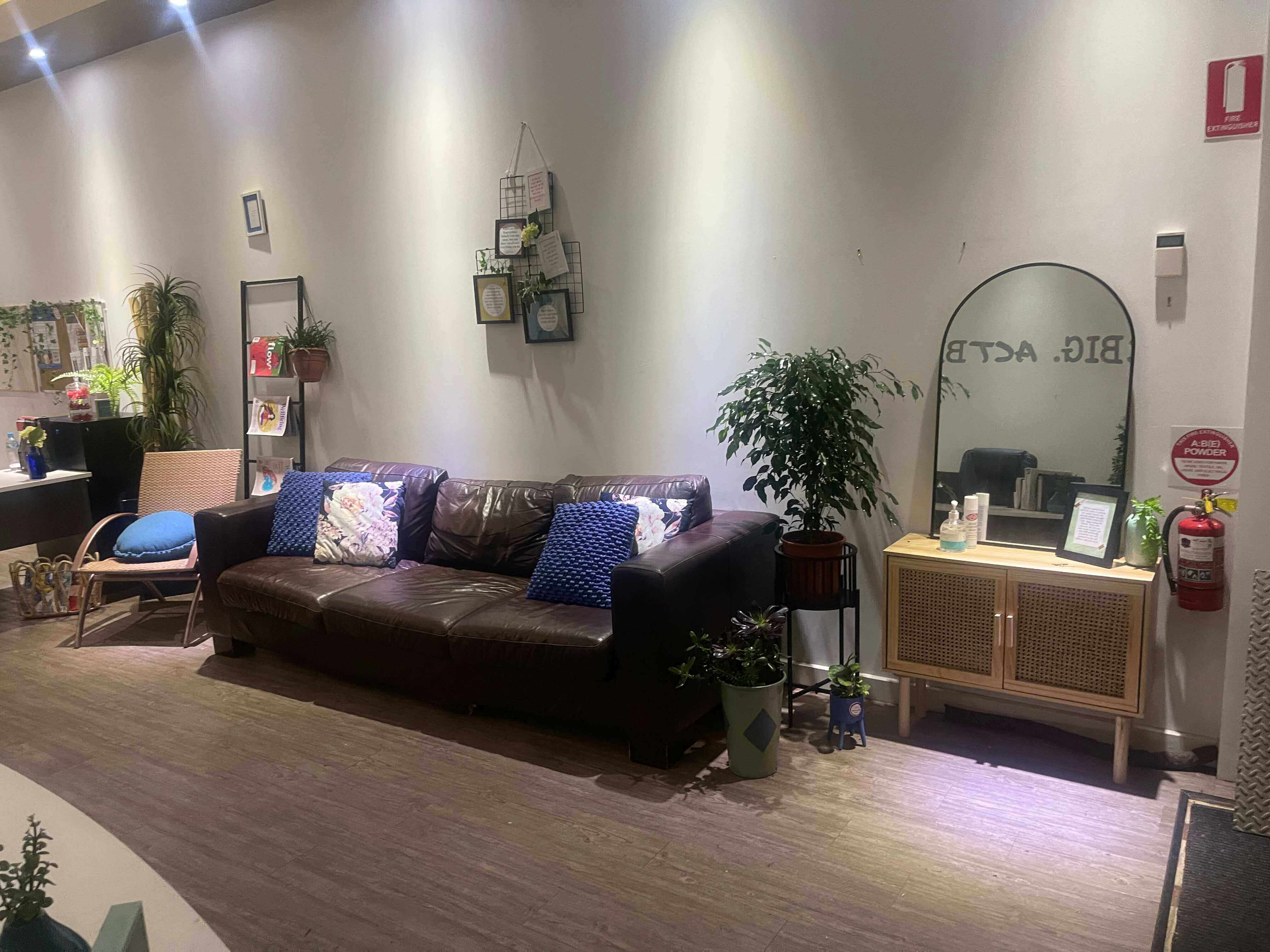 3 Person Shared Office