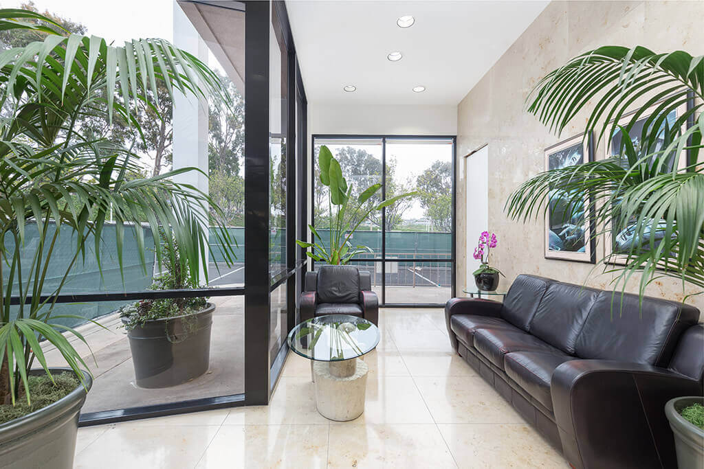 5 Person Coworking Desk