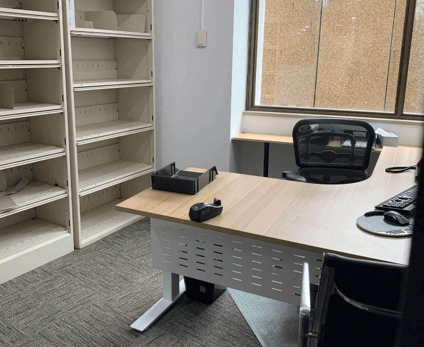 3 Person Shared Office