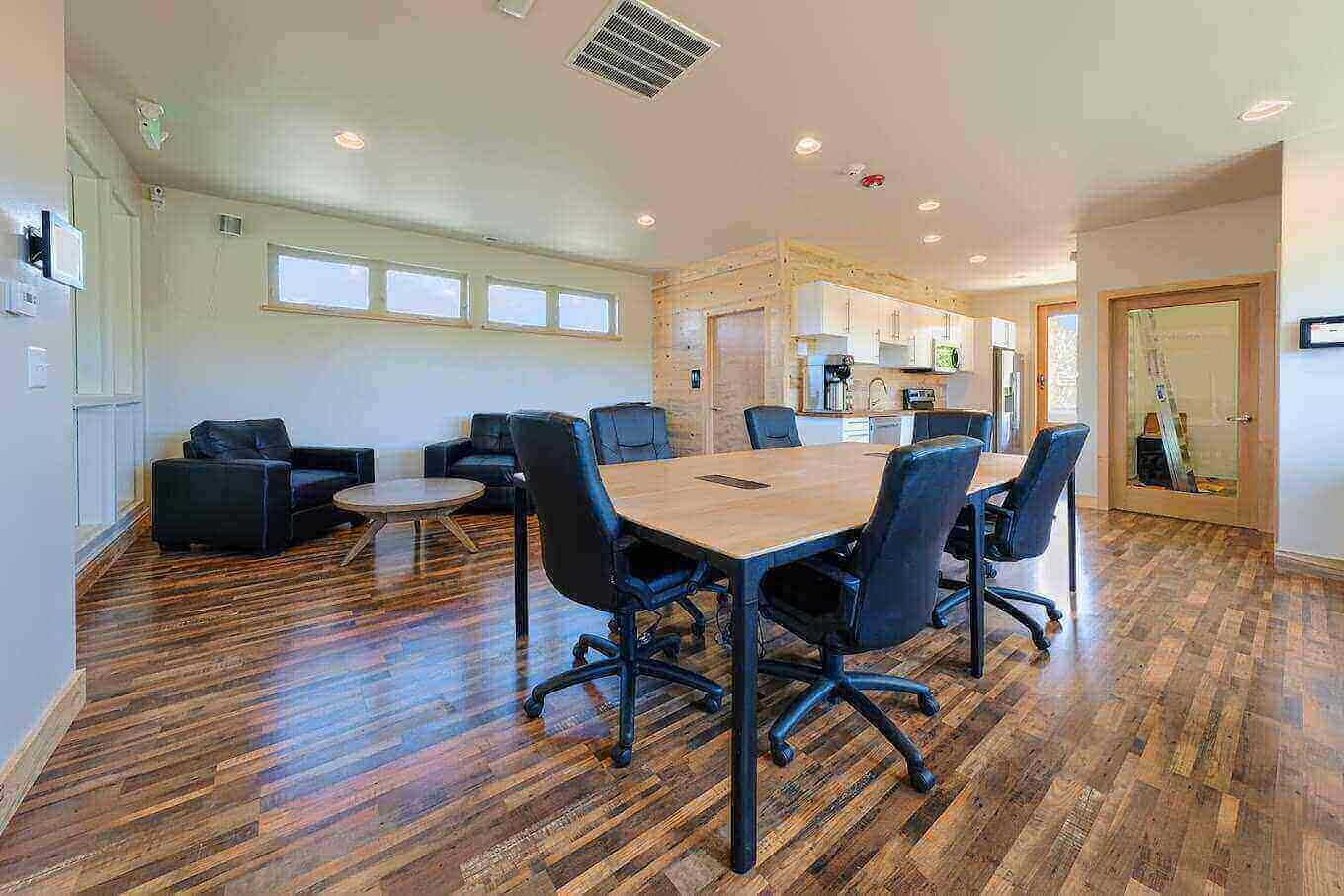 1 Person Coworking Desk