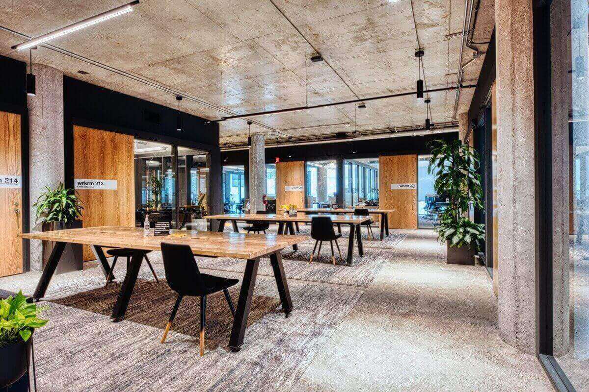 4 Person Coworking Desk