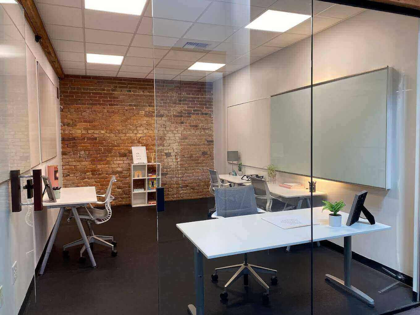 1 Person Virtual Office