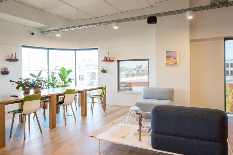 4 Person Private Office