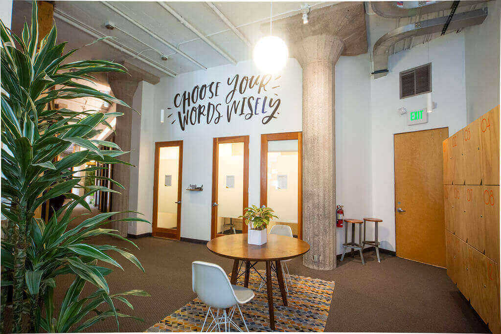 4 Person Coworking Desk