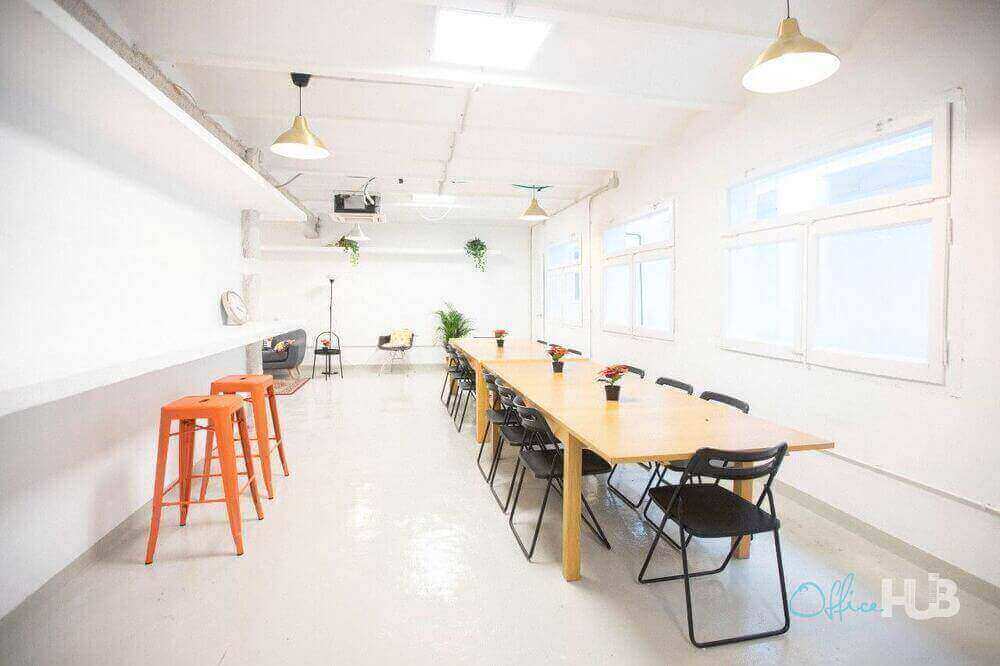 1 Person Coworking Desk