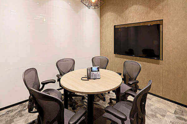 1 Person Coworking Desk