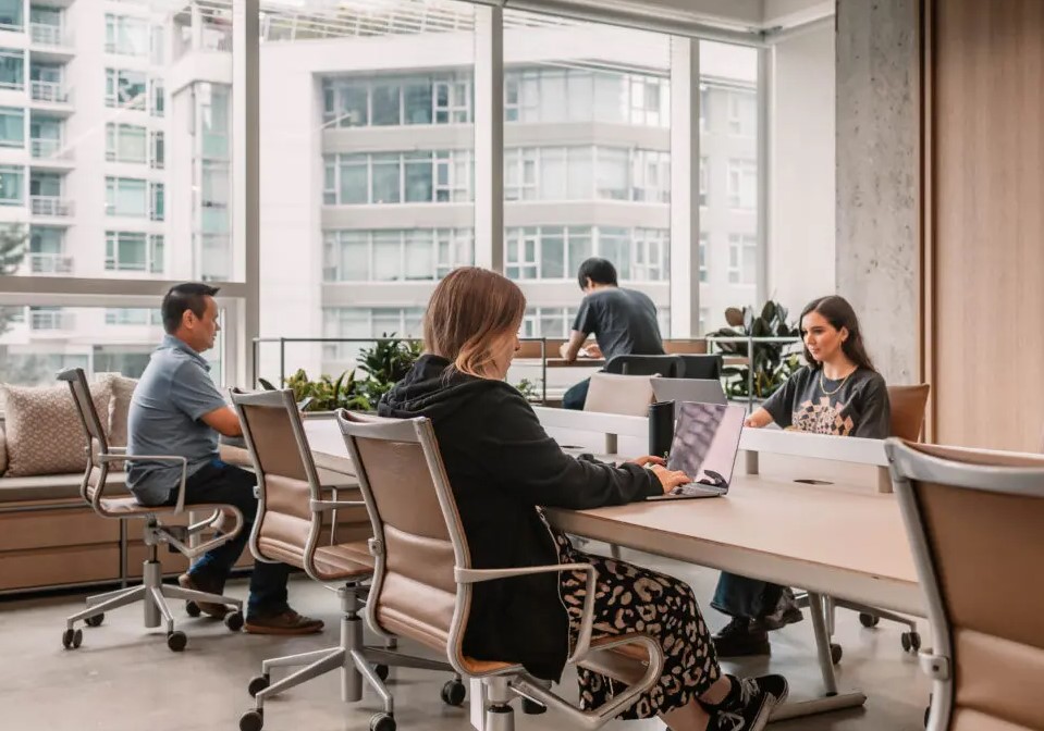 5 Person Coworking Desk