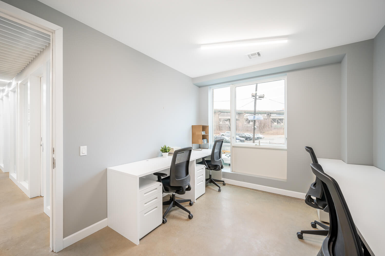 1 Person Private Office