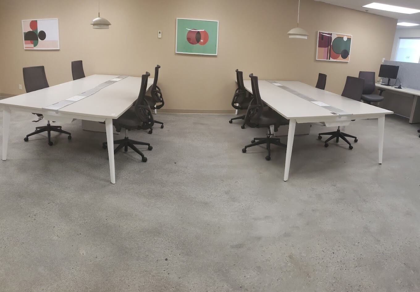 4 Person Coworking Desk