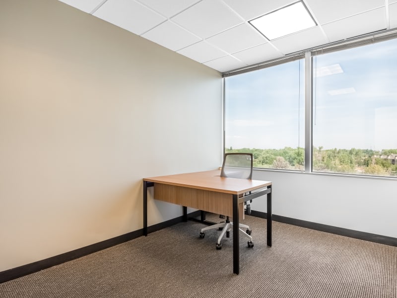 1 Person Coworking Desk