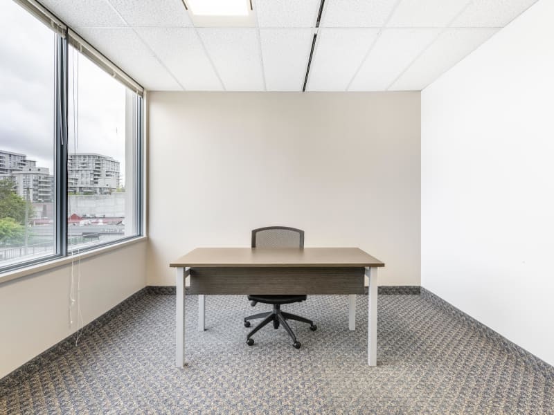 4 Person Private Office