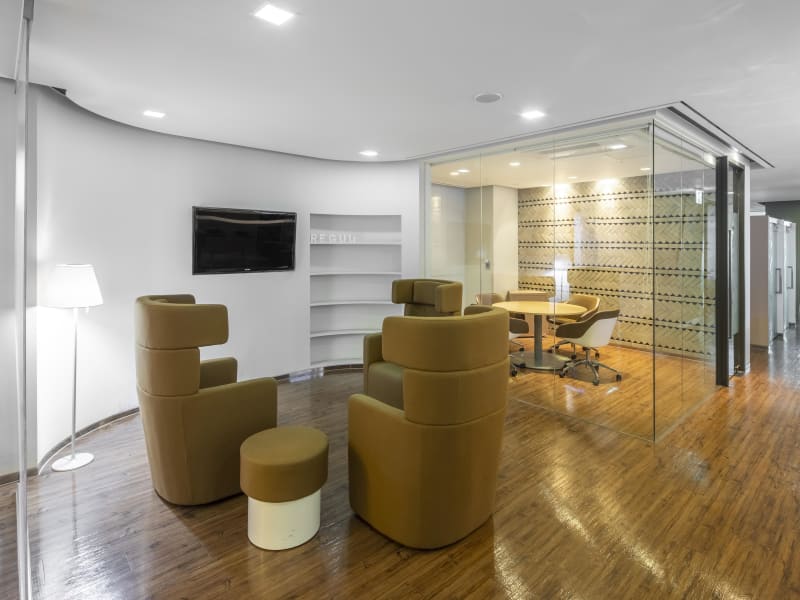 3 Person Private Office