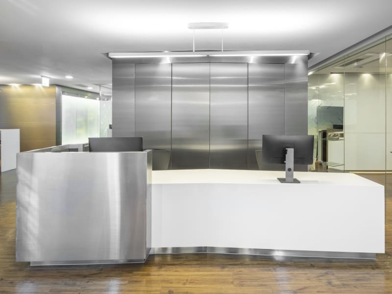 7 Person Private Office