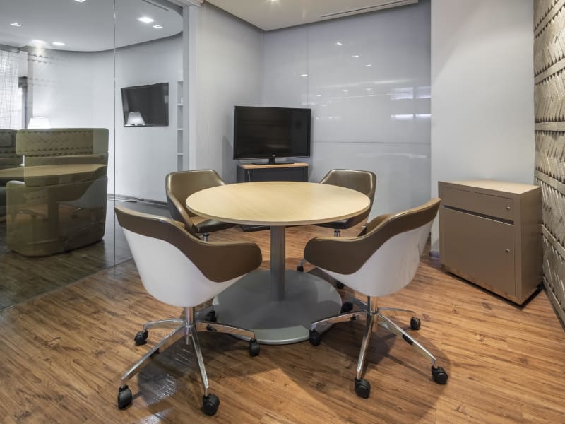 1 Person Coworking Desk