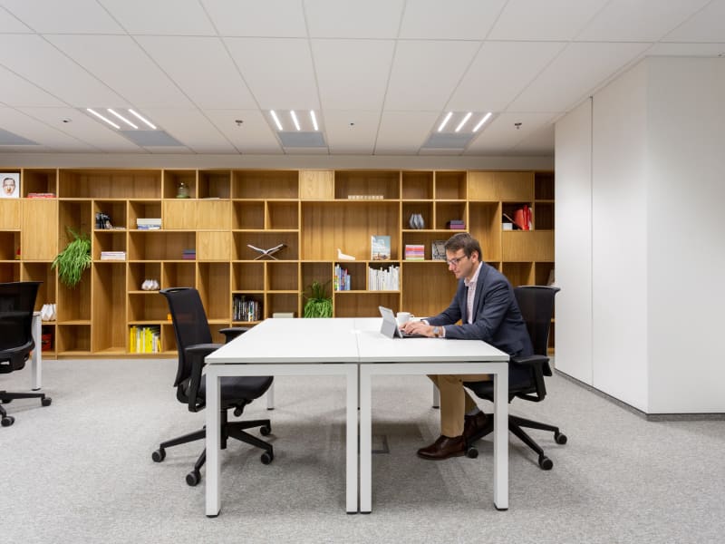 1 Person Virtual Office