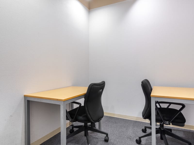 1 Person Virtual Office