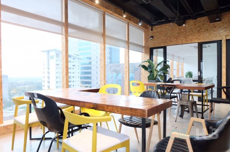 4 Person Private Office at 39th Street Corner 11th Avenue, Bonifacio ...