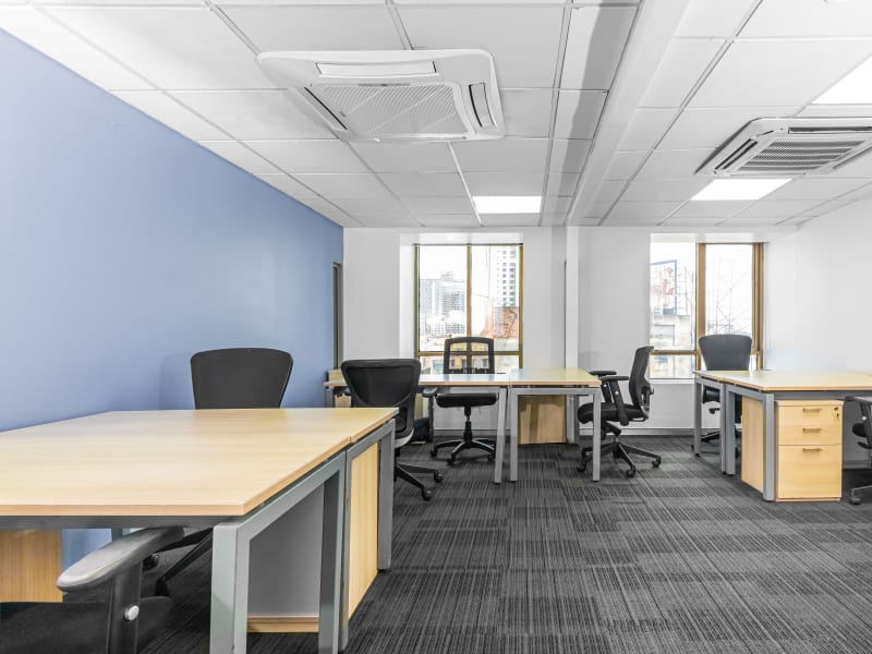 1 Person Coworking Desk