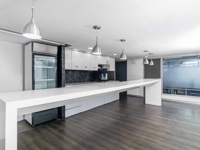 7 Person Private Office