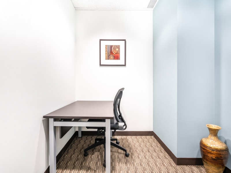 1 Person Coworking Desk