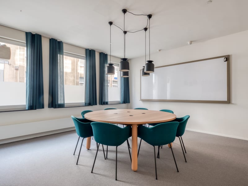 1 Person Virtual Office