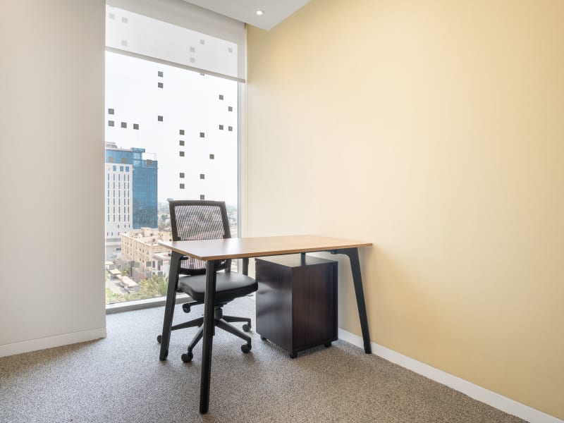 30 Person Private Office