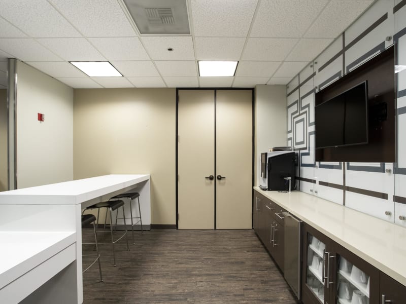 10 Person Private Office