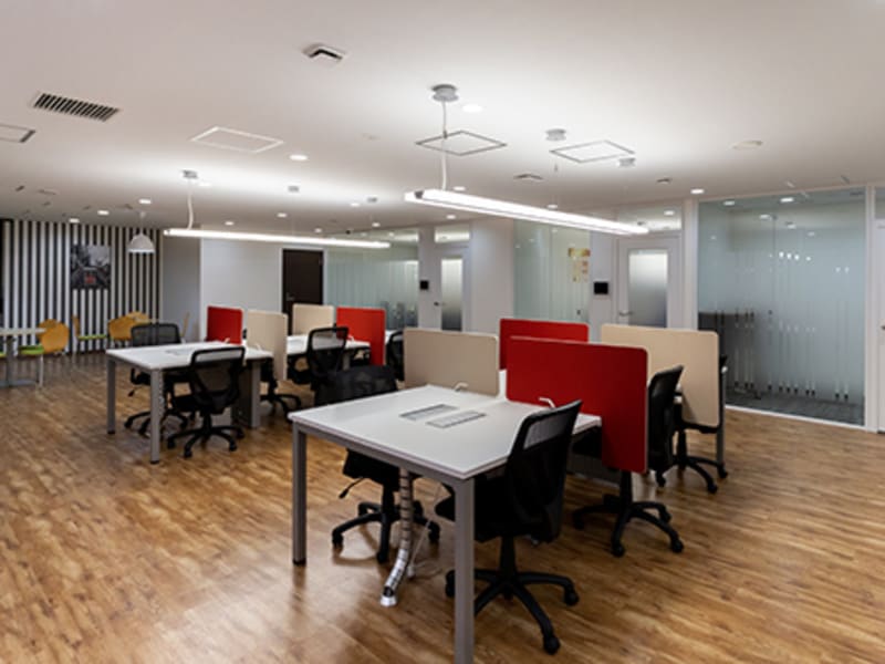 1 Person Private Office