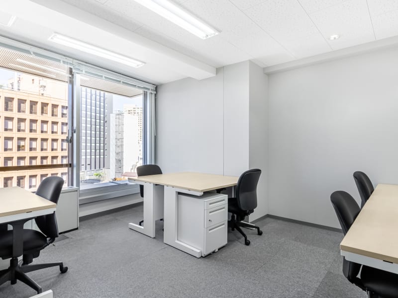 1 Person Private Office