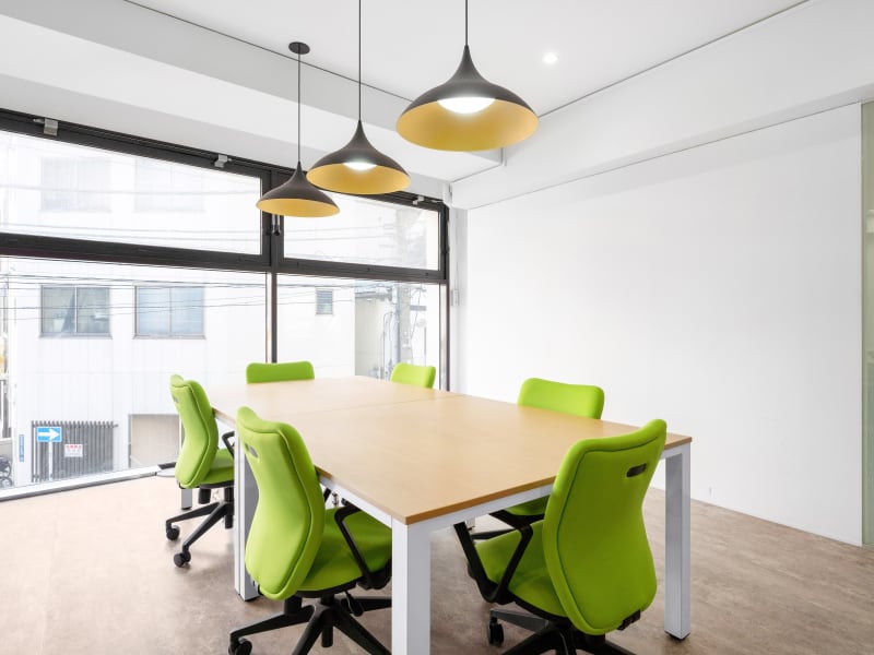 30 Person Private Office