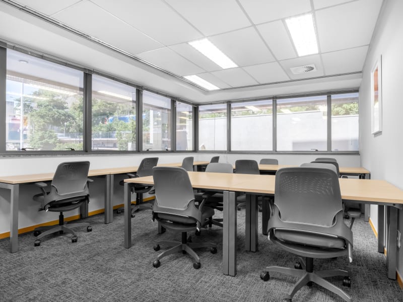 1 Person Virtual Office