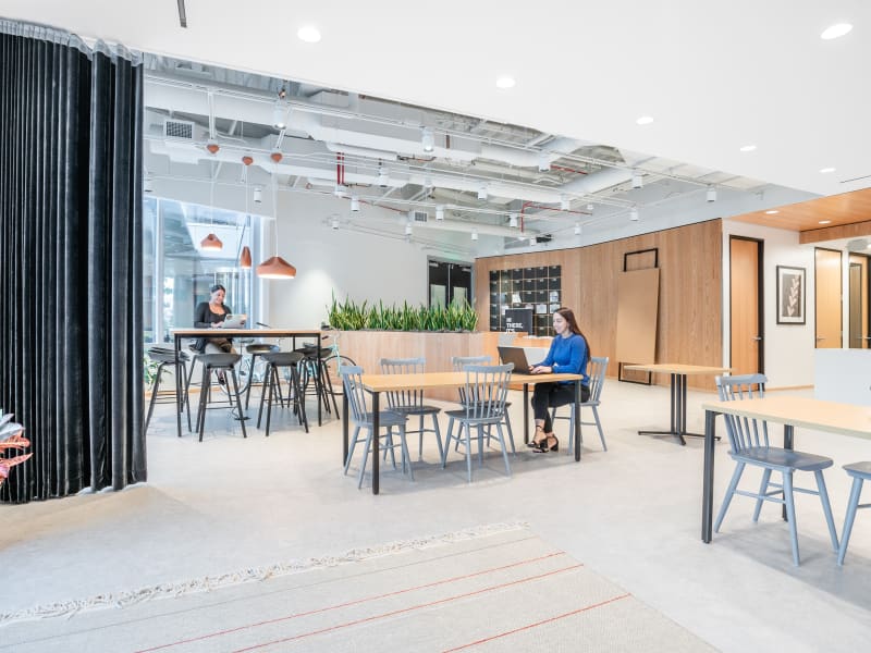 1 Person Private Office