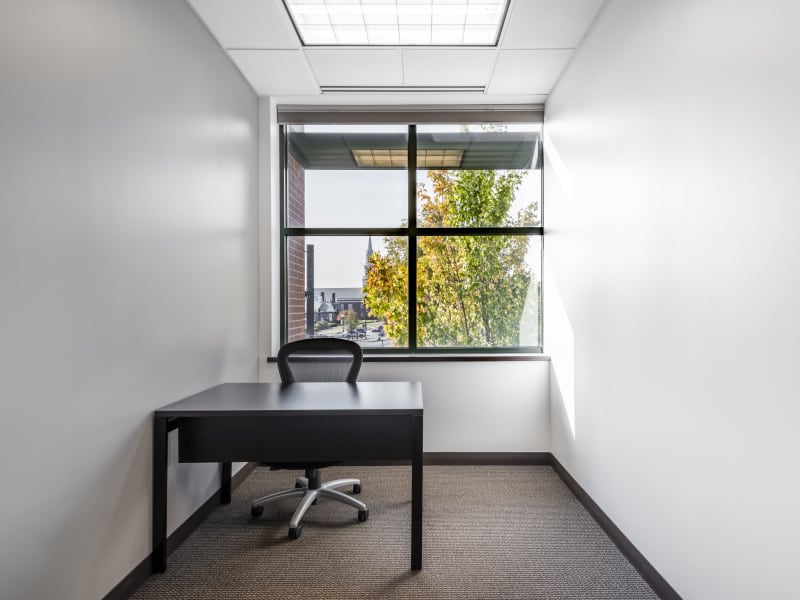 4 Person Private Office