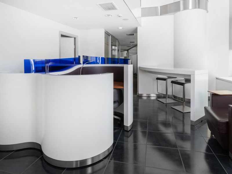 7 Person Private Office