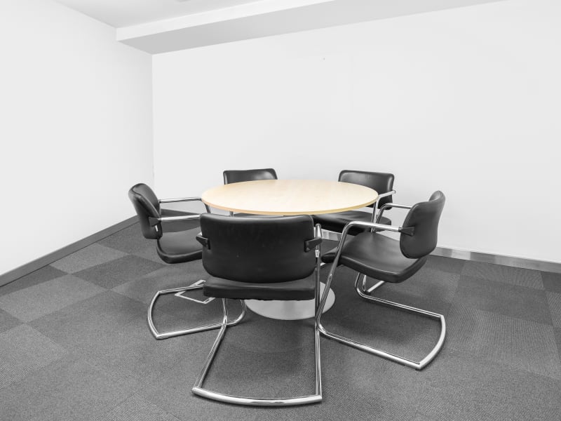 5 Person Private Office