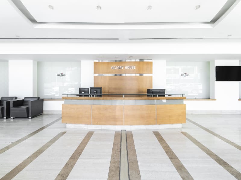 10 Person Private Office