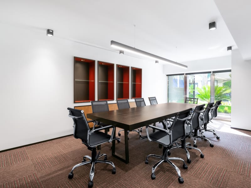 5 Person Private Office