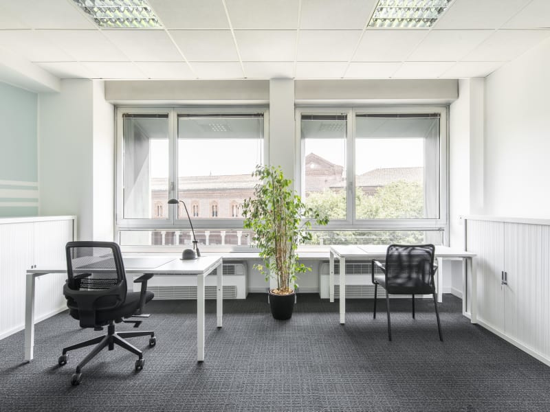 3 Person Private Office