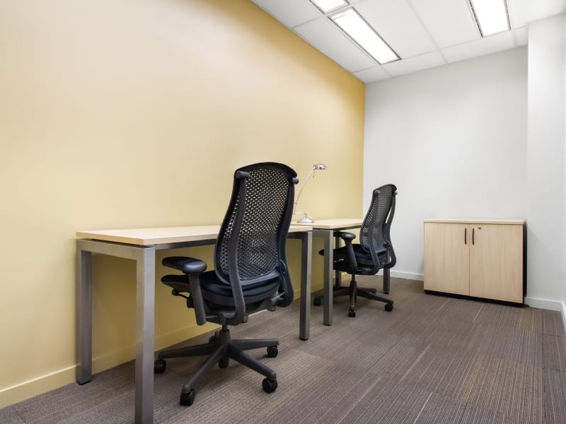 1 Person Coworking Desk