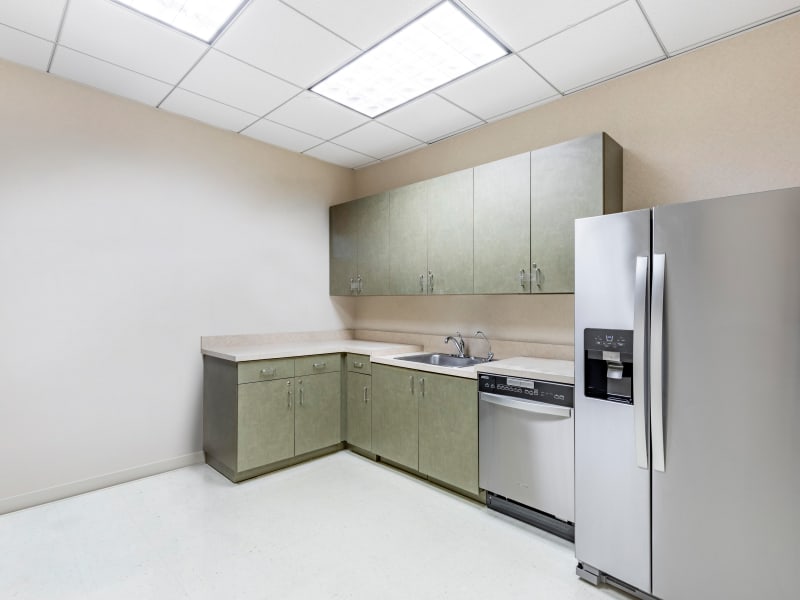 4 Person Private Office