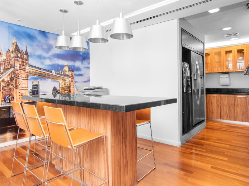 10 Person Private Office