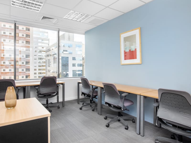 15 Person Private Office