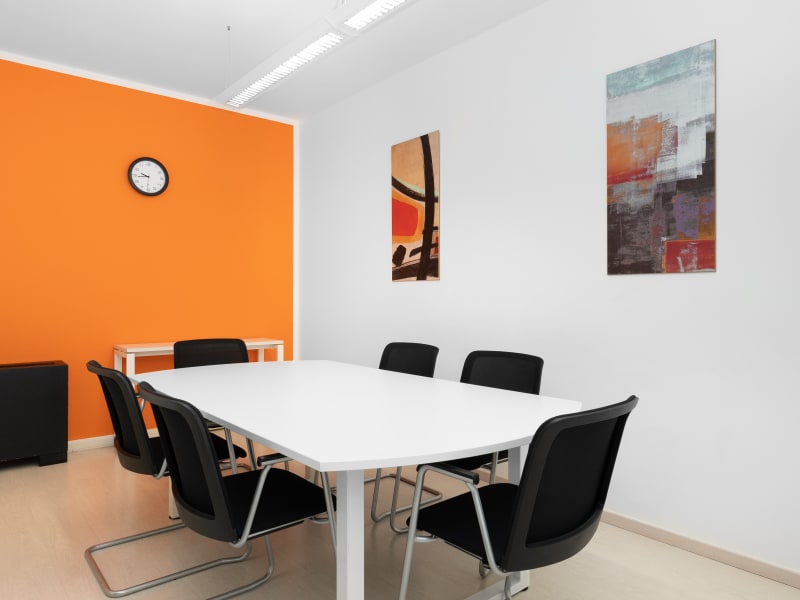 7 Person Private Office