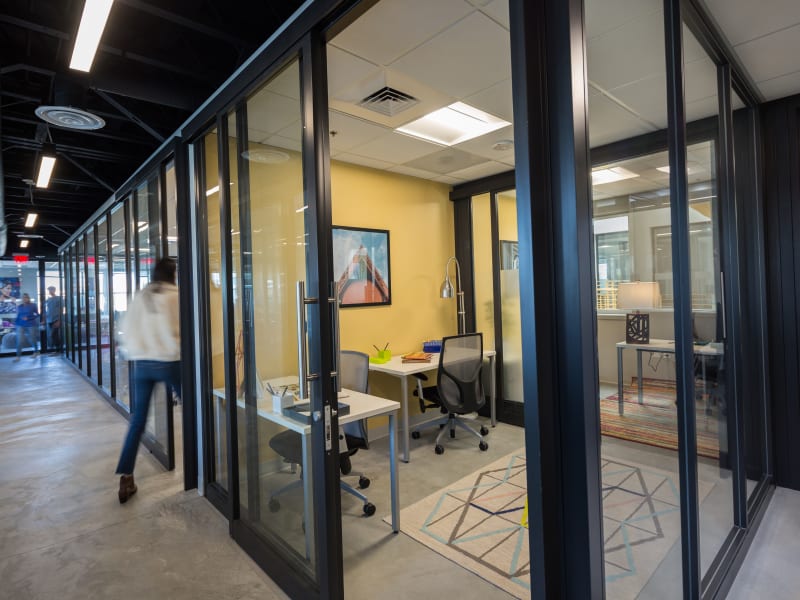 1 Person Coworking Desk