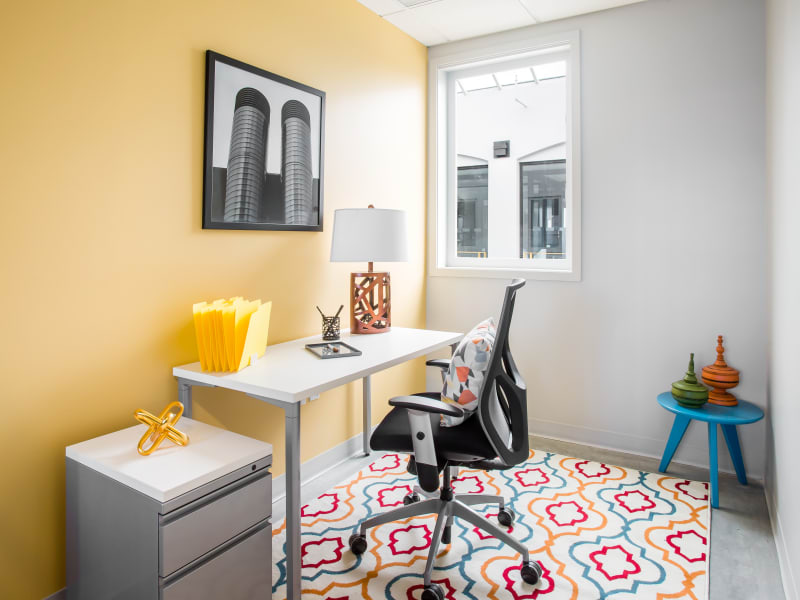 10 Person Private Office