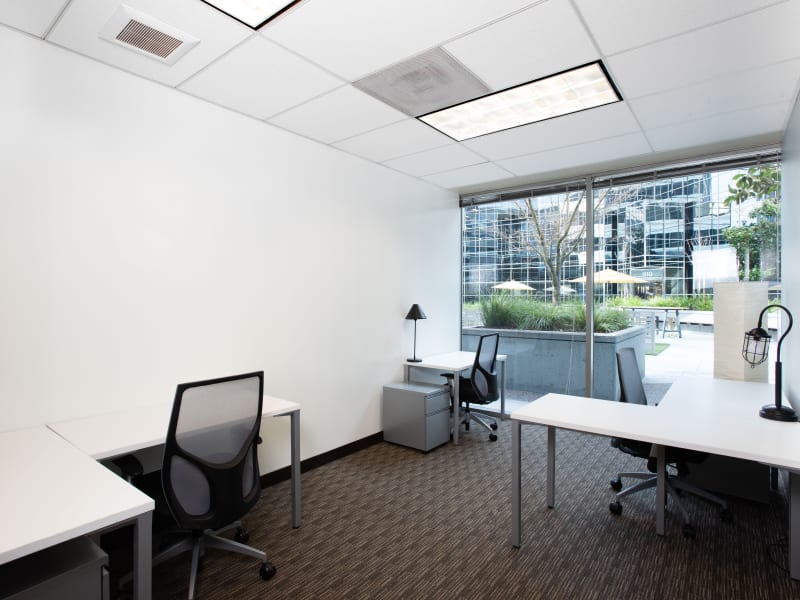 1 Person Coworking Desk