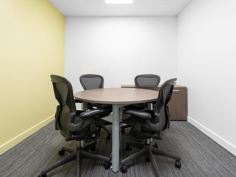 10 Person Private Office