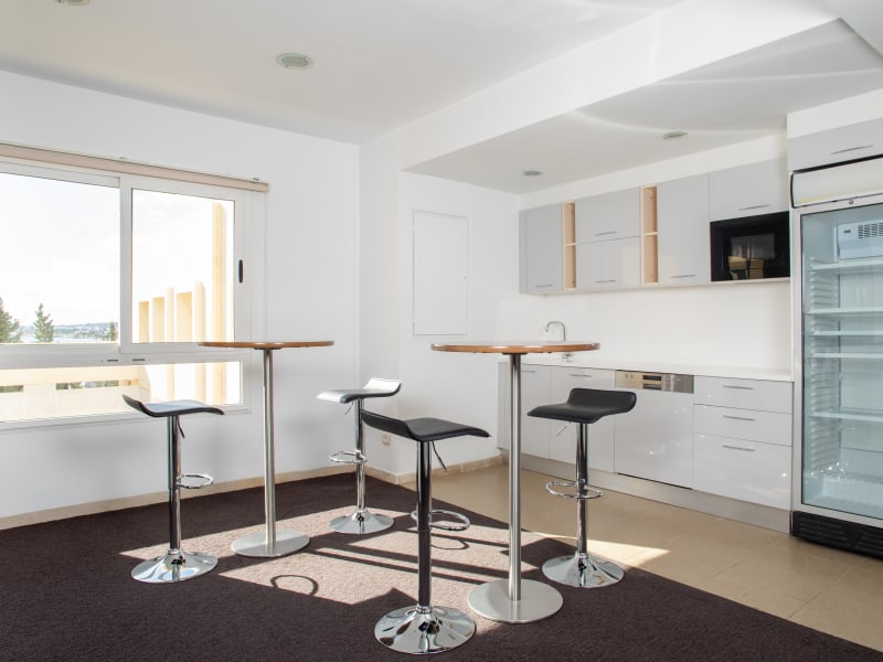 1 Person Private Office