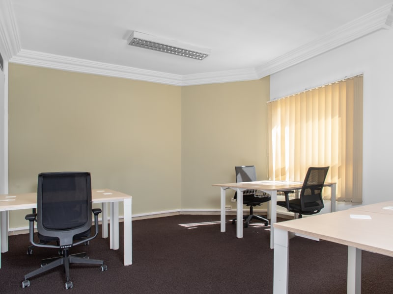 1 Person Coworking Desk