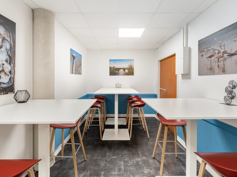 5 Person Private Office